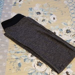 Girls under armour yoga pants medium